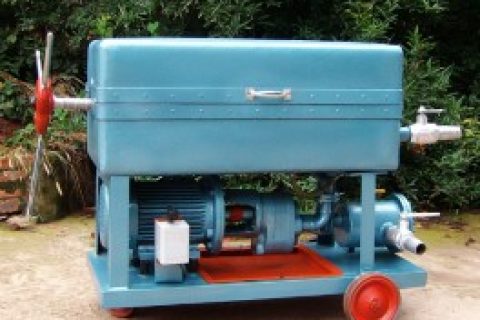 光滑油压力板框滤油机的；ぶ氐